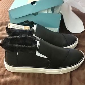 Toms Black Slip-On Sneakers with Faux Fur